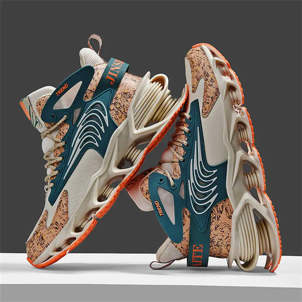 Street Fashion Model - Non-slip sepatu kets lari untuk pria,